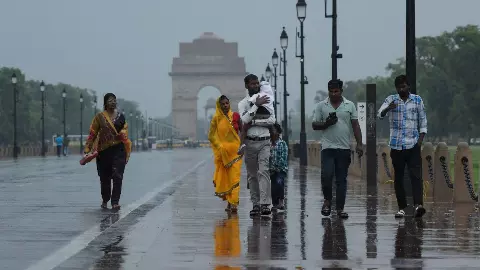 छाता-रेनकोट रखें तैयार! दिल्ली-एनसीआर में आंधी के साथ झमाझम बारिश के आसार, यूपी के कई जिलों येलो अलर्ट छाता-रेनकोट रखें तैयार! दिल्ली-एनसीआर में आंधी के साथ झमाझम बारिश के आसार, यूपी के कई जिलों येलो अलर्ट