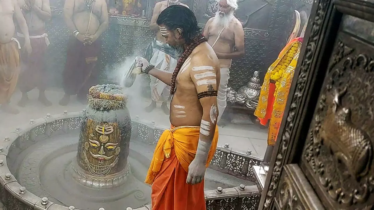 महाकाल दर्शन हुआ और भी महंगा, भस्म आरती के बाद इस सुविधा के लिए देने होंगे पैसे
