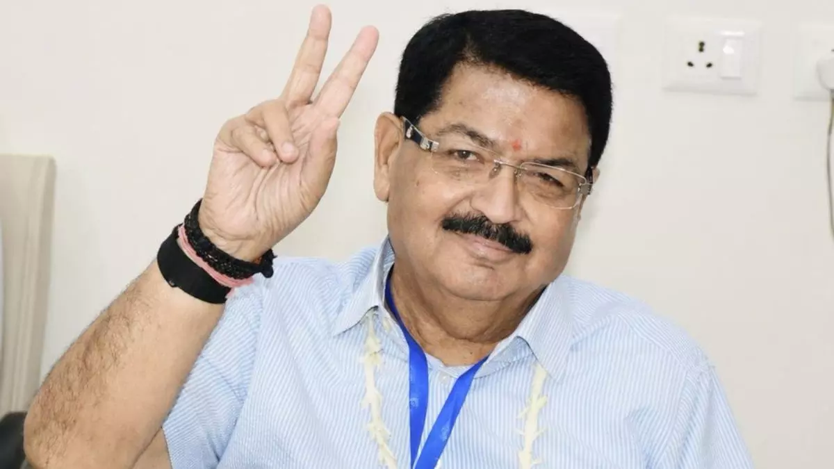 BJP-backed candidate Parimal Nathwani Wins