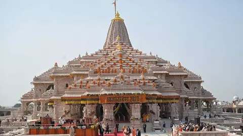 चांदी की ईंटों से लेकर हार, चरण पादुका तक दान में दीं, बदले में रसीद तक नहीं, राम मंदिर में चंदा देने वालों ने क्या-क्या बताया चांदी की ईंटों से लेकर हार, चरण पादुका तक दान में दीं, बदले में रसीद तक नहीं, राम मंदिर में चंदा देने वालों ने क्या-क्या बताया