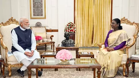 pm modi murmu meeting