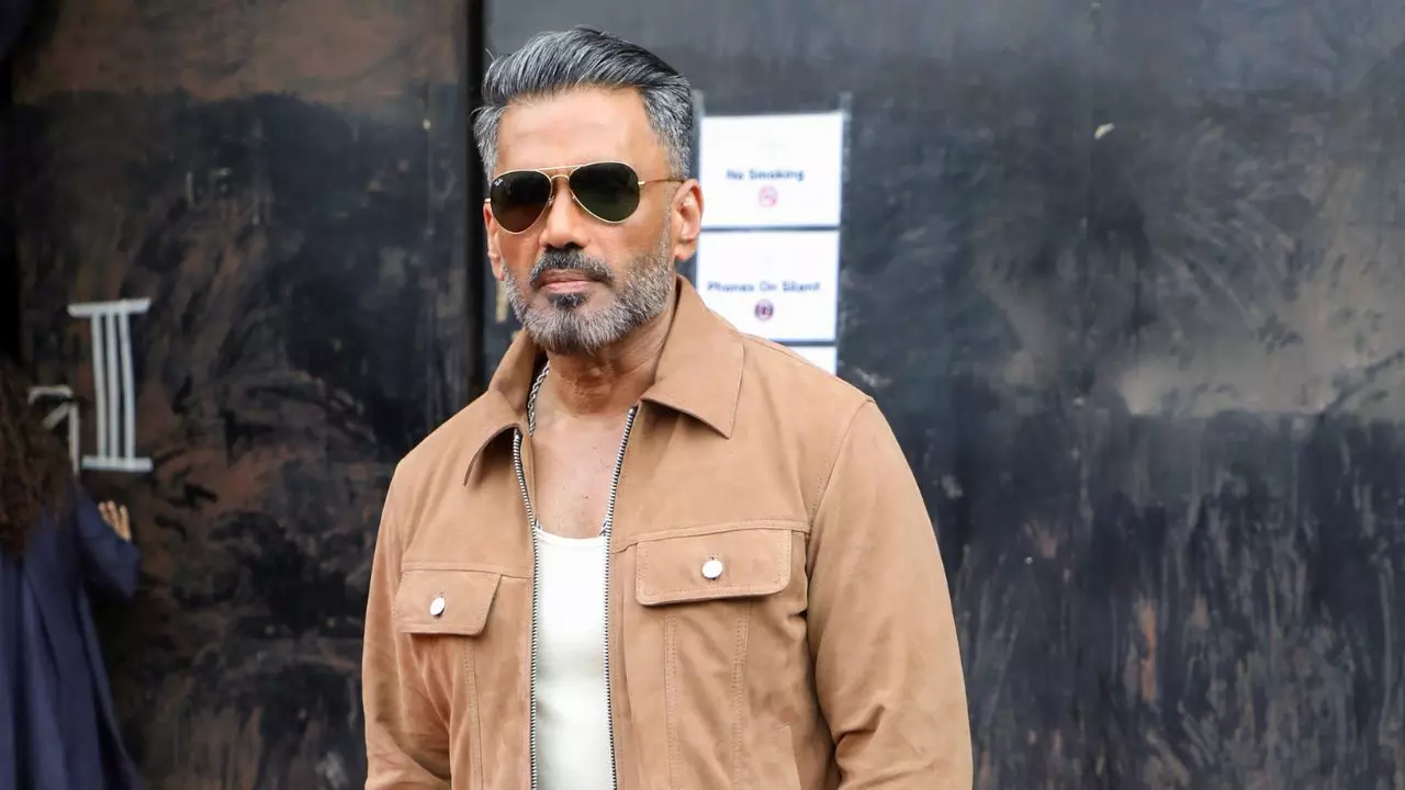मोदी को भगवान मानती है 15 महीने की नातिन, Suniel Shetty के इस बयान पर भड़का इंटरनेट; यूजर्स बोले- चापलूसी की हद है