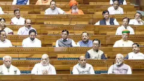 pm modi in lok sabha