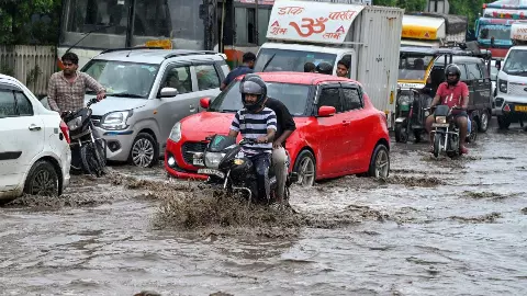 Delhi Rains: दिल्ली-NCR में जमकर बरस रहे बादल, अगले 5 दिन कैसा रहेगा मौसम, कहां कितनी होगी बारिश, 10 Points Delhi Rains: दिल्ली-NCR में जमकर बरस रहे बादल, अगले 5 दिन कैसा रहेगा मौसम, कहां कितनी होगी बारिश, 10 Points