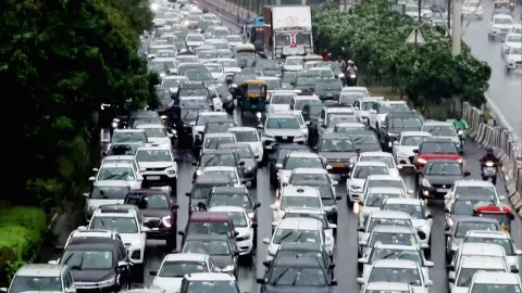 Noida Traffic Advisory: Traffic Diversions on October 9 for Kanshi Ram Parinirvan Diwas Event Noida Traffic Advisory: Traffic Diversions on October 9 for Kanshi Ram Parinirvan Diwas Event