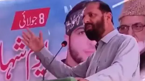 कश्मीर के हर कब्रिस्तान में दफन हैं पाकिस्तानी आतंकी, हिजबुल कमांडर का कबूलनामा- सुनिए VIDEO कश्मीर के हर कब्रिस्तान में दफन हैं पाकिस्तानी आतंकी, हिजबुल कमांडर का कबूलनामा- सुनिए VIDEO