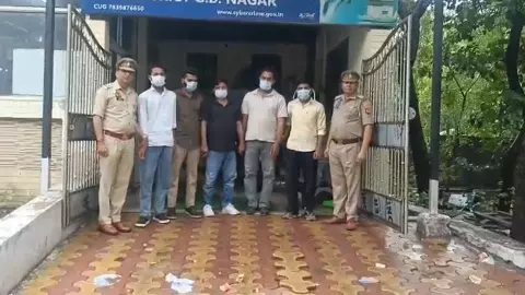ऑनलाइन इंटरव्यू, फर्जी ऑफर लेटर और एयरपोर्ट जॉब का झांसा...नोएडा में ऐसे चल रहा था बड़ा साइबर फ्रॉड; पुलिस ने पांच को दबोचा