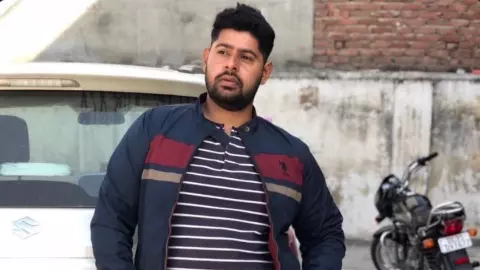Property Dealer Found Dead Inside Scorpio in Greater Noida Property Dealer Found Dead Inside Scorpio in Greater Noida