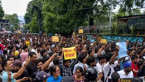 दिल्ली के बाद अब उत्तराखंड में युवाओं का बवाल! सरकार को क्यों दी 15 दिन की खुली चेतावनी? नहीं मानी बात तो होगा बड़ा आंदोलन- 10 Points दिल्ली के बाद अब उत्तराखंड में युवाओं का बवाल! सरकार को क्यों दी 15 दिन की खुली चेतावनी? नहीं मानी बात तो होगा बड़ा आंदोलन- 10 Points