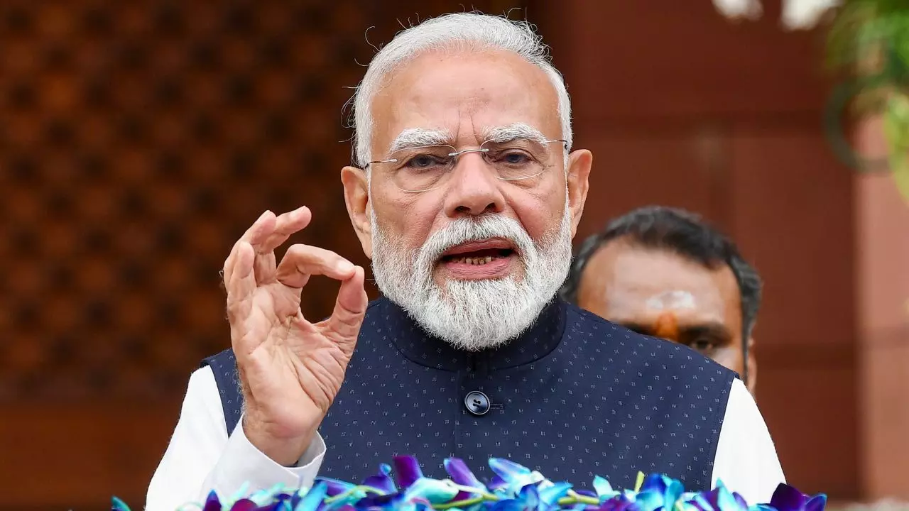 जंतर-मंतर में बवाल के बीच PM मोदी ने आधी रात जारी किया VIDEO, छात्रों को दिया ये मैसेज, आज कैबिनेट में होगा बड़ा फैसला