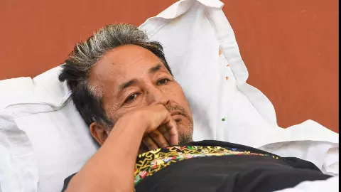 लगा जैसे उत्तर कोरिया में हूं... सफदरजंग अस्पताल में सोनम वांगचुक ने कैसा किया महसूस, जबरन बाहर निकलने का भी आया था वीडियो लगा जैसे उत्तर कोरिया में हूं... सफदरजंग अस्पताल में सोनम वांगचुक ने कैसा किया महसूस, जबरन बाहर निकलने का भी आया था वीडियो