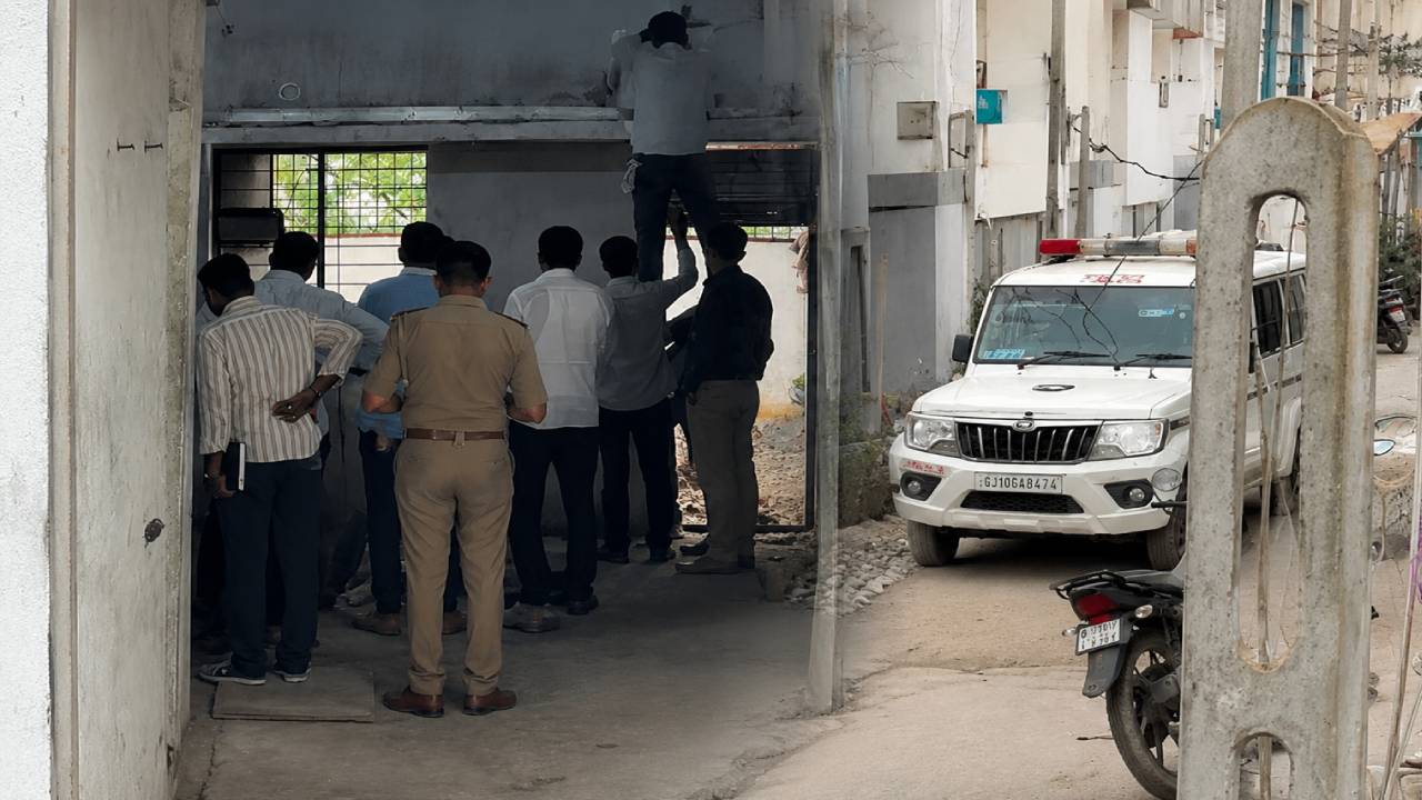 गुजरात की इस महिला के सामने फेल है सिया, BF के साथ मिलकर पति को ऐसे लगाया ठिकाने 2 साल तक परिवार को नहीं लगा अता-पता, फिर ऐसे हुआ खुलासा