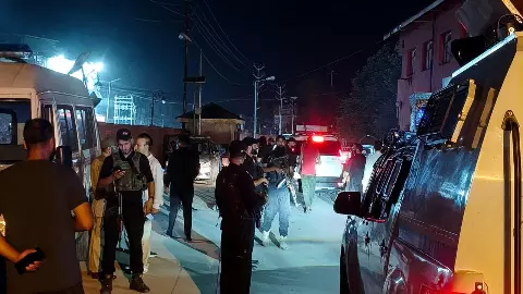 कश्मीर के कुलगाम में पहलगाम जैसी घटना, आतंकियों ने फिर धर्म पूछकर चलाई चोली; हमले के पीछे लश्कर का हाथ! कश्मीर के कुलगाम में पहलगाम जैसी घटना, आतंकियों ने फिर धर्म पूछकर चलाई चोली; हमले के पीछे लश्कर का हाथ!