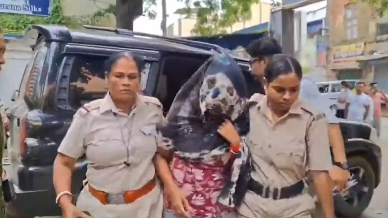 ISI की हनीट्रैप साजिश का खुलासा? हमीम मंडल की प्रेमिका अर्पिता सरकार गिरफ्तार, STF की जांच तेज