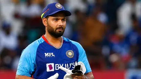 3 साल से घर के लिए उत्तराखंड में ही क्यों जमीन तलाश रहे ऋषभ पंत? देर रात ट्वीट कर CM धामी से लगाई गुहार, अधिकारियों को मिले आदेश 3 साल से घर के लिए उत्तराखंड में ही क्यों जमीन तलाश रहे ऋषभ पंत? देर रात ट्वीट कर CM धामी से लगाई गुहार, अधिकारियों को मिले आदेश
