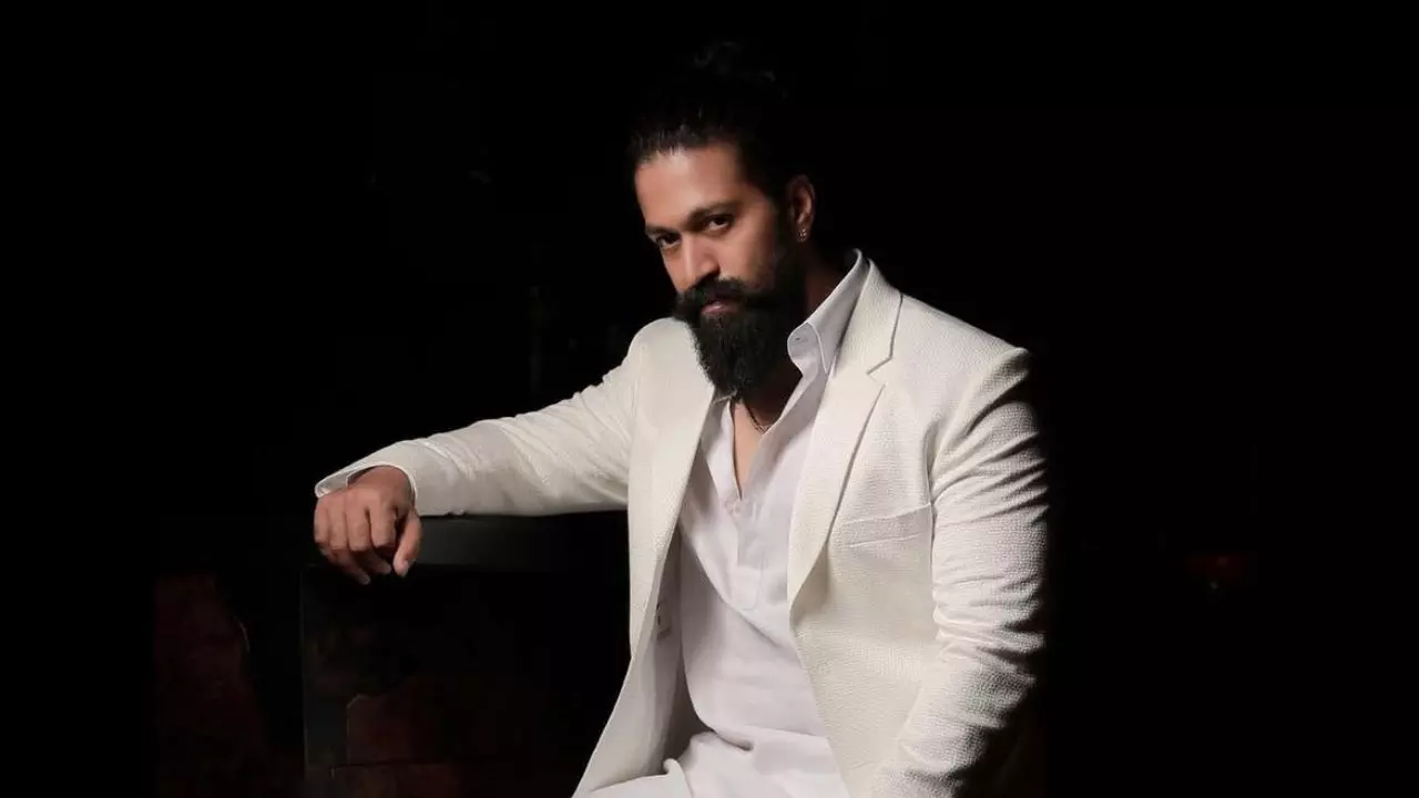 मेरी तो दुकान बंद हो जाएगी... शाहरुख खान से हुई तुलना तो Toxic के एक्टर Yash ने दिया ये जवाब, कमेंट आया- असली बादशाह