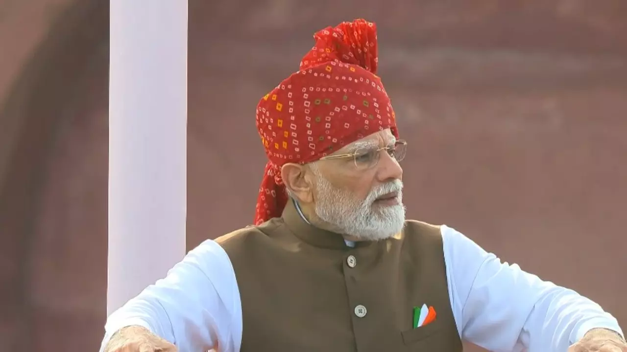 मोदी के 13वें लाल किला भाषण में बदला भारत का शब्दकोश: 2014 से 2026 तक कौन से word गायब हुए, कौन से नए जुड़े?
