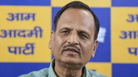 872 दिन जेल में बिताने के बाद अब किस मामले में गिरफ्तार हुए AAP के नेता सत्येंद्र जैन? 18 अक्टूबर 2024 को मिली थी रिहाई 872 दिन जेल में बिताने के बाद अब किस मामले में गिरफ्तार हुए AAP के नेता सत्येंद्र जैन? 18 अक्टूबर 2024 को मिली थी रिहाई
