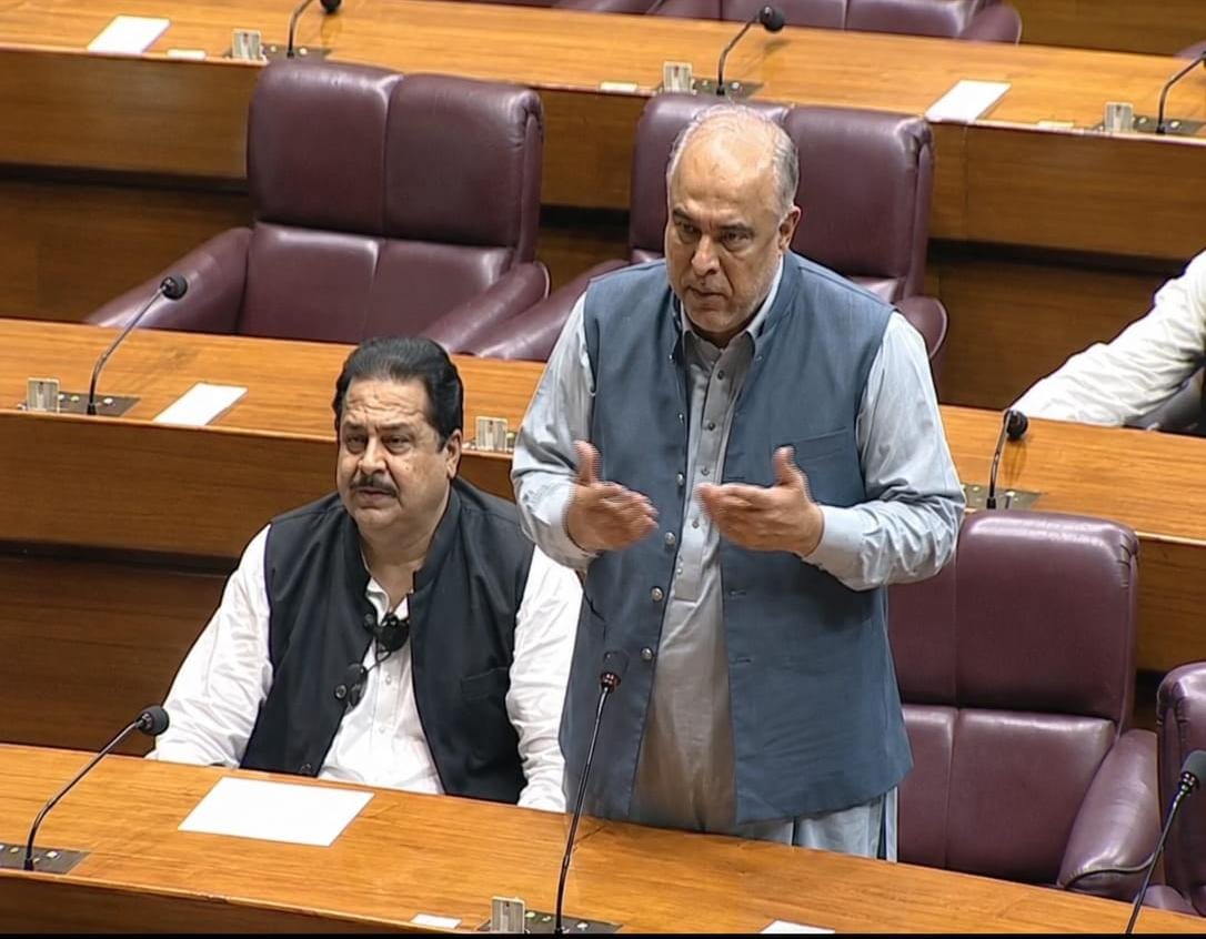 भारतीयों को दे दिया कमरा... पाकिस्तान के सांसद ने बताई UAE में हुई कैसी बेइज्जती, होटल में नहीं मिली थी एंट्री