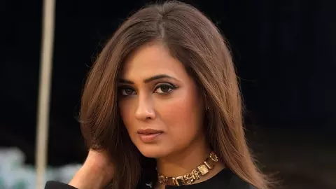 Shweta Tiwari ने ट्रोलर्स के खिलाफ खोला मोर्चा, राज ठाकरे के भी सामने रखी अपनी बात, 3 दिन में आ गया माफीनामा Shweta Tiwari ने ट्रोलर्स के खिलाफ खोला मोर्चा, राज ठाकरे के भी सामने रखी अपनी बात, 3 दिन में आ गया माफीनामा