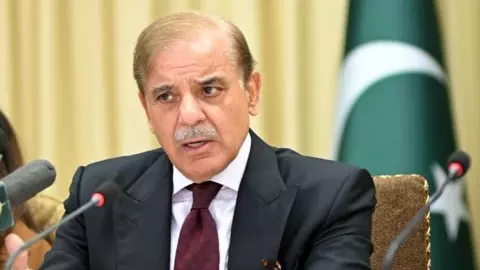 क्या पाकिस्तान करने वाला है अपने संविधान में बदलाव, POK-गिलगित और बाल्टिस्तान को लेकर क्या है प्लानिंग? क्या पाकिस्तान करने वाला है अपने संविधान में बदलाव, POK-गिलगित और बाल्टिस्तान को लेकर क्या है प्लानिंग?