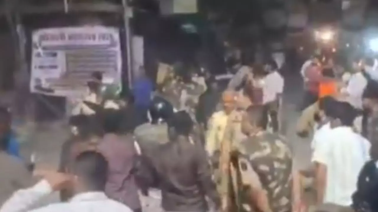 बिलासपुर में देर रात तांडव! एक सोशल मीडिया पोस्ट ने कैसे भड़का दी हिंसा? कई पुलिसकर्मी घायल, जानें पूरा मामला
