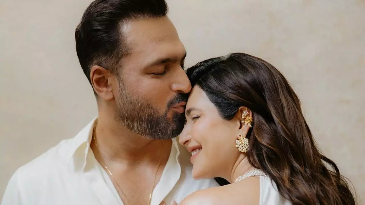 Karishma Tanna ने रखा अपने बेटे का संस्कृत नाम, मतलब भी बताया, जुलाई में बनी थीं मां