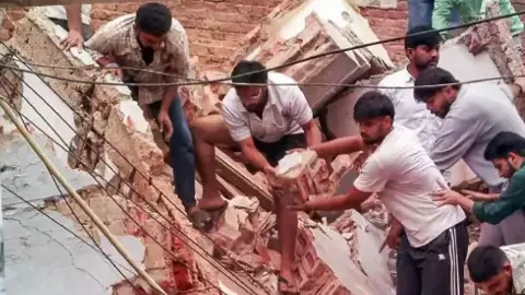 चोट या मौत के लिए PG नहीं जिम्मेदार... दिल्ली में गिरी जो इमारत, उसके रेंट एग्रीमेंट को लेकर बड़ा खुलासा चोट या मौत के लिए PG नहीं जिम्मेदार... दिल्ली में गिरी जो इमारत, उसके रेंट एग्रीमेंट को लेकर बड़ा खुलासा