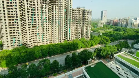 Noida Ranks 8th in Swachh Vayu Survekshan 2026, Improves One Spot From Last Year
