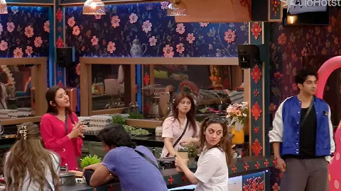 Bigg Boss 20: कैप्टेंसी टास्क के बाद बवाल, आम्रपाली से भिड़ीं अरिश्फा खान, किन 4 कंटेस्टेंट पर लटकी नॉमिनेशन की तलवार