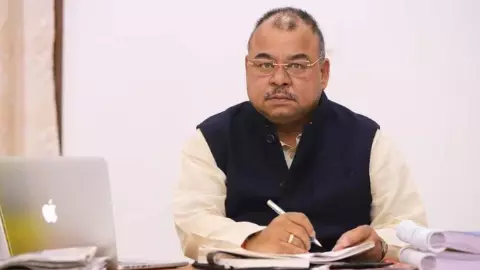 रीवा के संजय गांधी अस्पताल को लेकर भारी विवाद, कांग्रेस विधायक का आरोप- खूबसूरत महिला के शव के साथ होता है रेप रीवा के संजय गांधी अस्पताल को लेकर भारी विवाद, कांग्रेस विधायक का आरोप- खूबसूरत महिला के शव के साथ होता है रेप