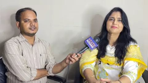 दिल्ली-एनसीआर में अचानक क्यों बढ़ गए सर्दी, जुकाम और बुखार के मरीज? डॉक्टर ने बताया कॉमन कोल्ड और स्वाइन फ्लू में अंतर दिल्ली-एनसीआर में अचानक क्यों बढ़ गए सर्दी, जुकाम और बुखार के मरीज? डॉक्टर ने बताया कॉमन कोल्ड और स्वाइन फ्लू में अंतर