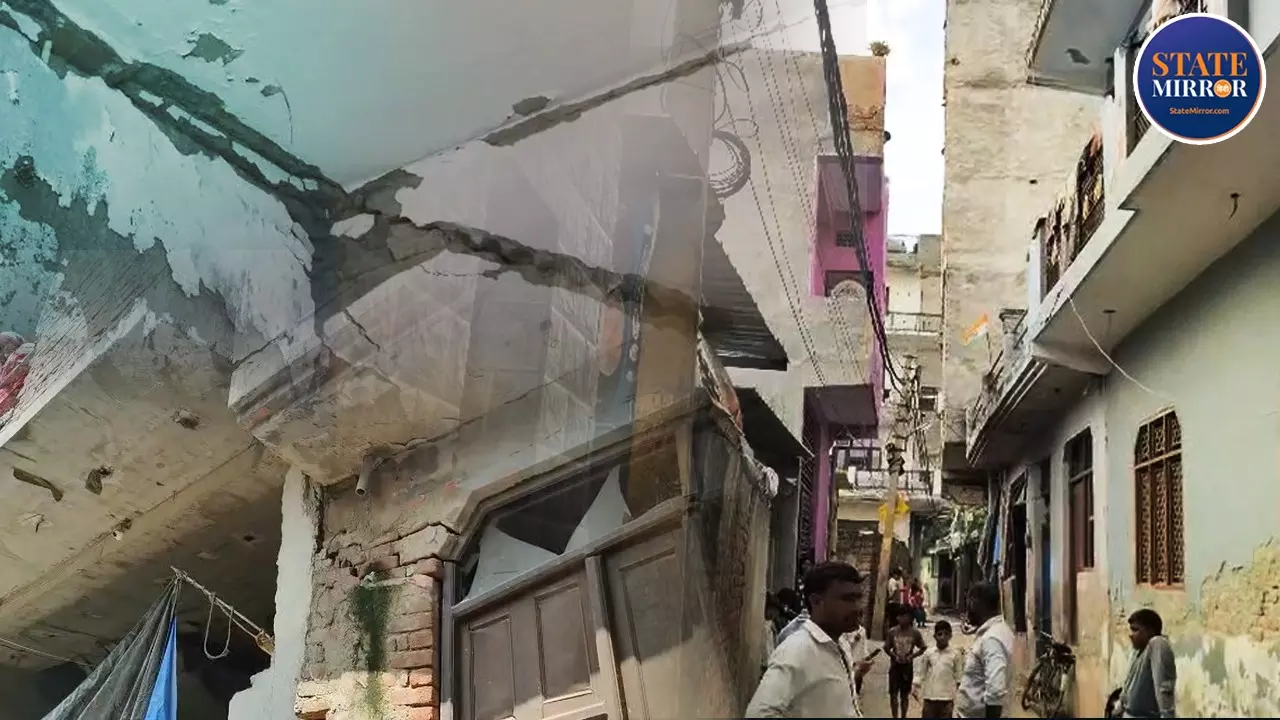 Tilted Five-Storey Building Sparks Fear in Parthala