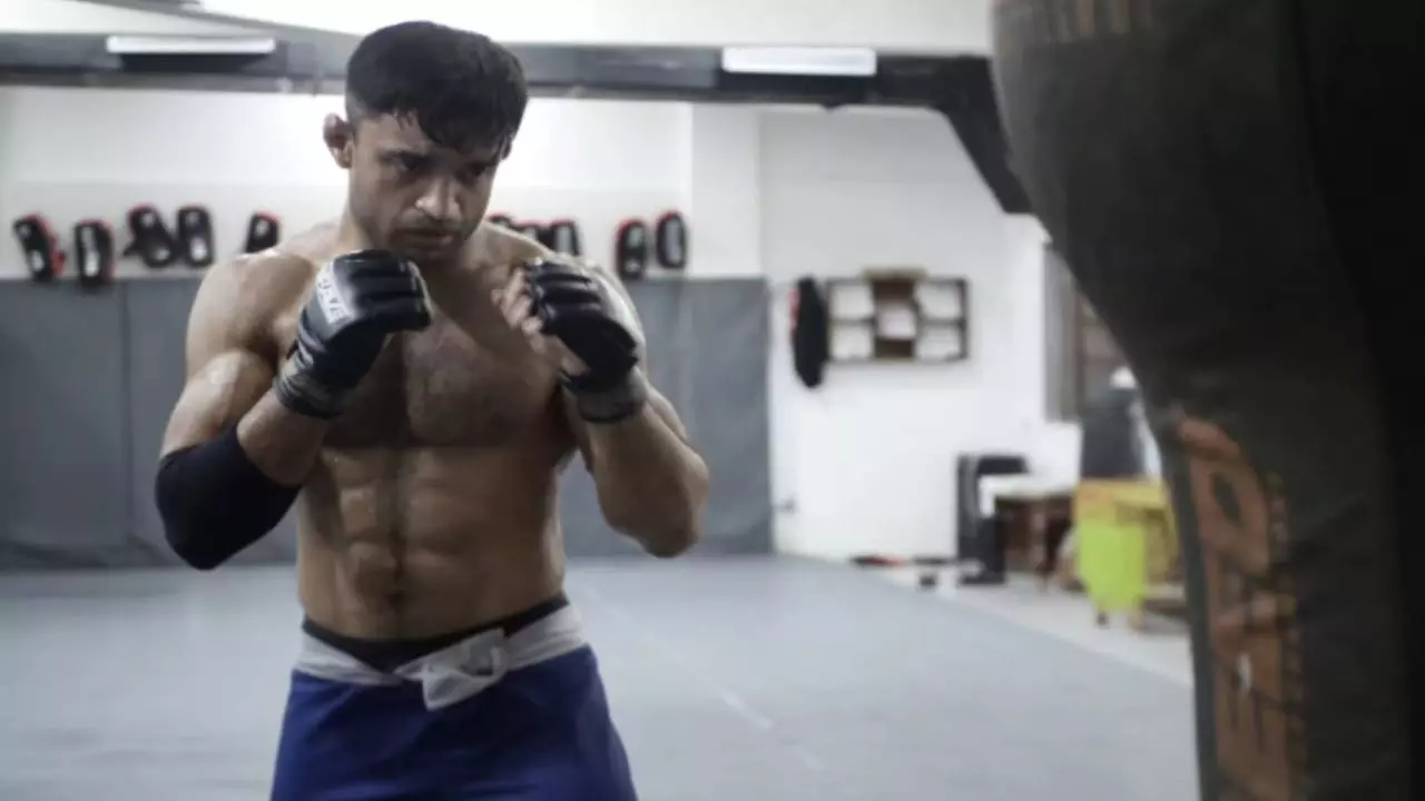 Asian Games में मुकाबले से ठीक पहले सॉना में हुए बेहोश, कौन हैं भारत के MMA फाइटर वरुण सान्याल, आखिर उनके साथ क्या हुआ?