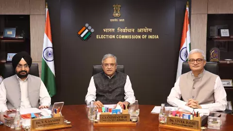 CEC को हटाना इतना आसान नहीं! नियुक्ति से Removal तक, FAQ से जानिए चुनाव आयोग का पूरा प्रोसेस CEC को हटाना इतना आसान नहीं! नियुक्ति से Removal तक, FAQ से जानिए चुनाव आयोग का पूरा प्रोसेस