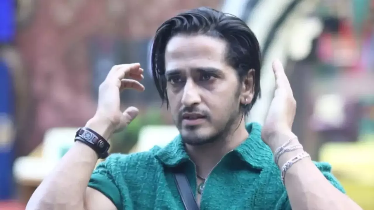 9 साल छोटी, पेशे से डेंटिस्ट... काजी तौकीर की पत्नी इफ्सा कौन? भाई ने बताया- ‘हमारे घर की रॉकस्टार’