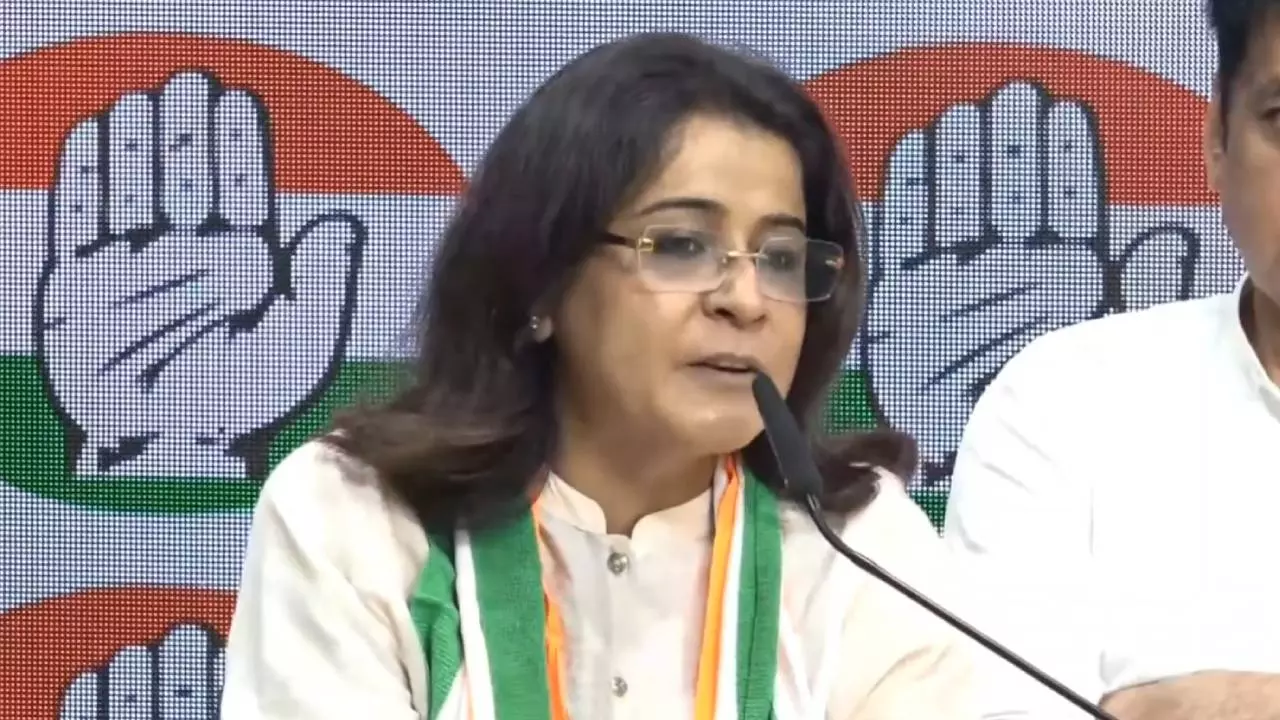 AAP की मुखर आवाज से कांग्रेस के मंच तक… कौन हैं प्रियंका कक्कड़, जिन्होंने पार्टी छोड़ते ही खोला मोर्चा, बताई पार्टी छोड़ने की वजह?