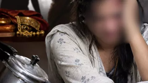S@X रॉकेट में काम करने को किया मजबूर, प्रेशर कुकर से फोड़ा सिर, पेट-प्राइवेट पार्ट पर हमला; दहेज न मिलने पर केरल की अंजू के साथ क्या हुआ