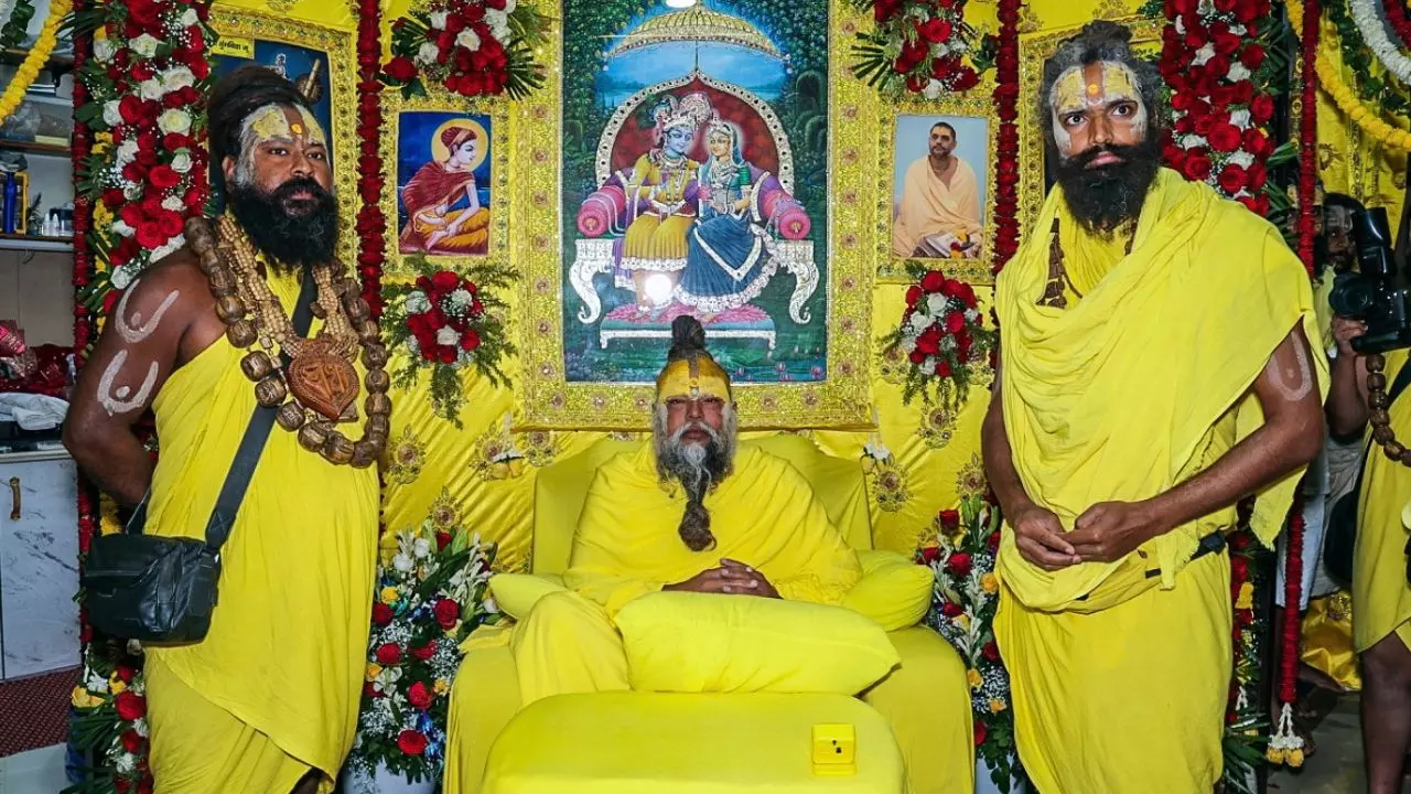 सिर्फ वीर्य बचाना या मन पर भी नियंत्रण, क्या है असली ब्रह्मचर्य, कैसे होता है पालन, प्रेमानंद महाराज के आश्रम में हुई मौत से चर्चा में आया