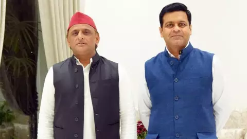 जिन धनराज नाथवानी को राज्यसभा भेज रहे अखिलेश यादव, उन्होंने पीएम मोदी के लिए ऐसे खोला दिल, लोग बोले- जिस्म SP का, आत्मा BJP की जिन धनराज नाथवानी को राज्यसभा भेज रहे अखिलेश यादव, उन्होंने पीएम मोदी के लिए ऐसे खोला दिल, लोग बोले- जिस्म SP का, आत्मा BJP की