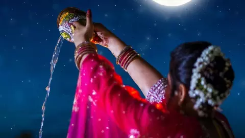 Karwa Chauth 2026: करवा चौथ व्रत के दिन चांद को अर्घ्य देते समय कौन-सा मंत्र बोलना चाहिए, जानें व्रत खोलने की पूरी विधि Karwa Chauth 2026: करवा चौथ व्रत के दिन चांद को अर्घ्य देते समय कौन-सा मंत्र बोलना चाहिए, जानें व्रत खोलने की पूरी विधि