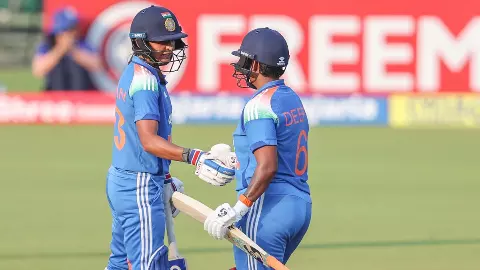 harmanpreet kaur deepti sharma century