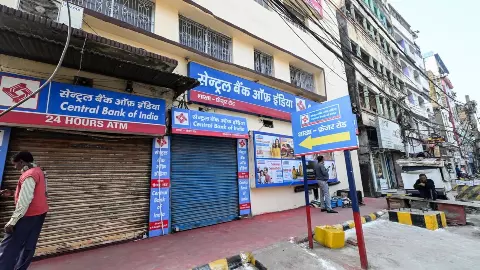 Bank Holidays: कहीं बैंक पहुंचकर लौटना न पड़े खाली हाथ, नवंबर में 16 दिन बंद रहेंगे बैंक, नोट कर लें अपने शहर की तारीखें